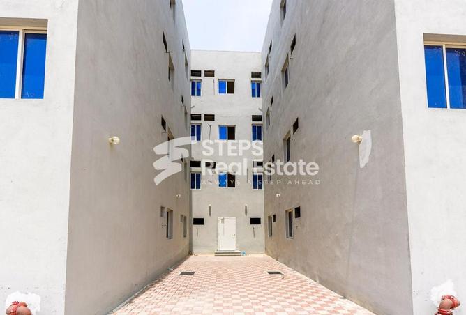 54101631 - Property Image 3