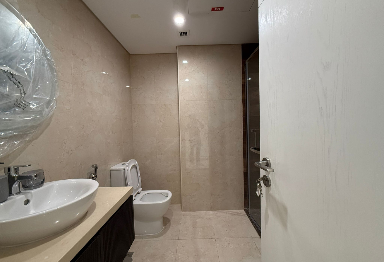 Lusail 1BHK For Sale 1.2M QAR Only thumbnail 7