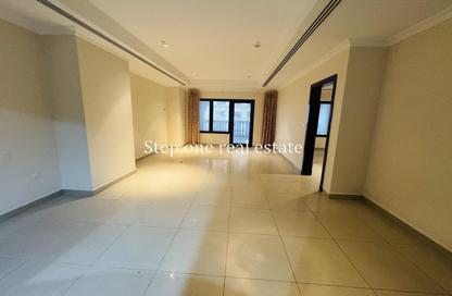 Apartment - 2 Bedrooms - 3 Bathrooms for rent in East Porto Drive - Porto Arabia - The Pearl Island - Doha