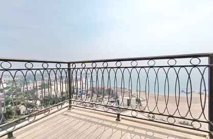 Apartment - 2 Bedrooms - 2 Bathrooms for rent in The Garden - Floresta Gardens - The Pearl Island - Doha