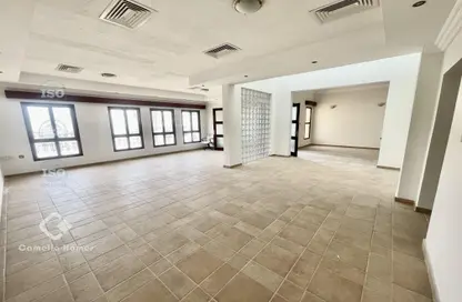 Villa - 4 Bedrooms - 5 Bathrooms for rent in Bin Omran 28 - Fereej Bin Omran - Doha