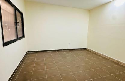 Apartment - Studio - 1 Bathroom for rent in Al Sadd - Doha