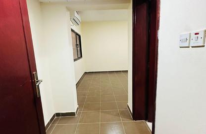 Apartment - Studio - 1 Bathroom for rent in Al Sadd - Doha