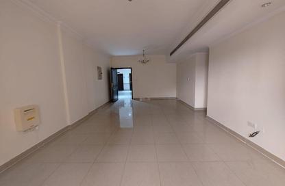 Apartment - 3 Bedrooms - 3 Bathrooms for rent in Al Mansoura - Al Mansoura - Doha