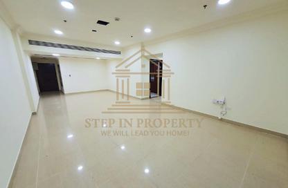 Apartment - 3 Bedrooms - 2 Bathrooms for rent in Musheireb Apartments - Musheireb - Doha
