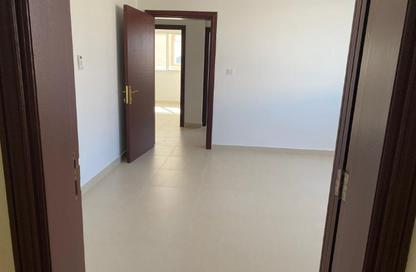 مجمع سكني - 2 غرف نوم - 1 حمام للايجار في شارع  بو هامو - أبو هامور - الدوحة