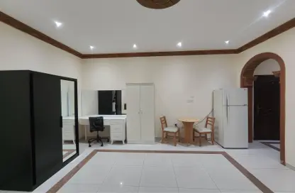 Apartment - Studio - 1 Bathroom for rent in Al Nuaim Compound - Al Duhail North - Al Duhail - Doha
