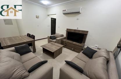 Apartment - 1 Bedroom - 1 Bathroom for rent in Umm Ghwailina Comm - Umm Ghuwalina - Umm Ghuwailina - Doha