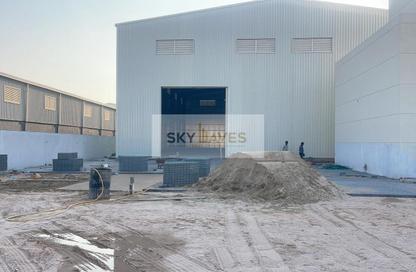 Warehouse - Studio - 5 Bathrooms for rent in East Industrial Street - Birkat Al Awamer - Al Wakra