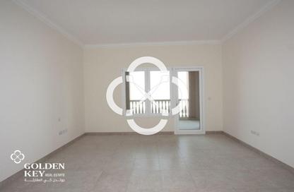 Apartment - 2 Bedrooms - 3 Bathrooms for rent in West Porto Drive - Porto Arabia - The Pearl Island - Doha
