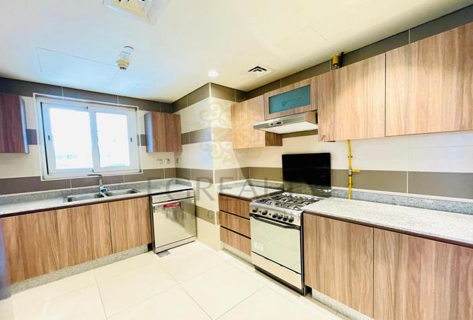 58254972 - Property Image 2