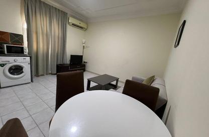 Apartment - 1 Bedroom - 1 Bathroom for rent in Al Maamoura - Al Maamoura - Doha