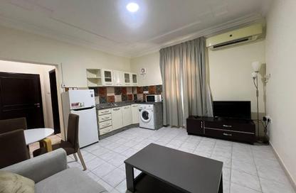 Apartment - 1 Bedroom - 1 Bathroom for rent in Al Maamoura - Al Maamoura - Doha