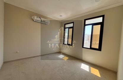 Apartment - 2 - 2 for rent in Ramada Commercial Building - Al Rawabi Street - Al Muntazah - Doha