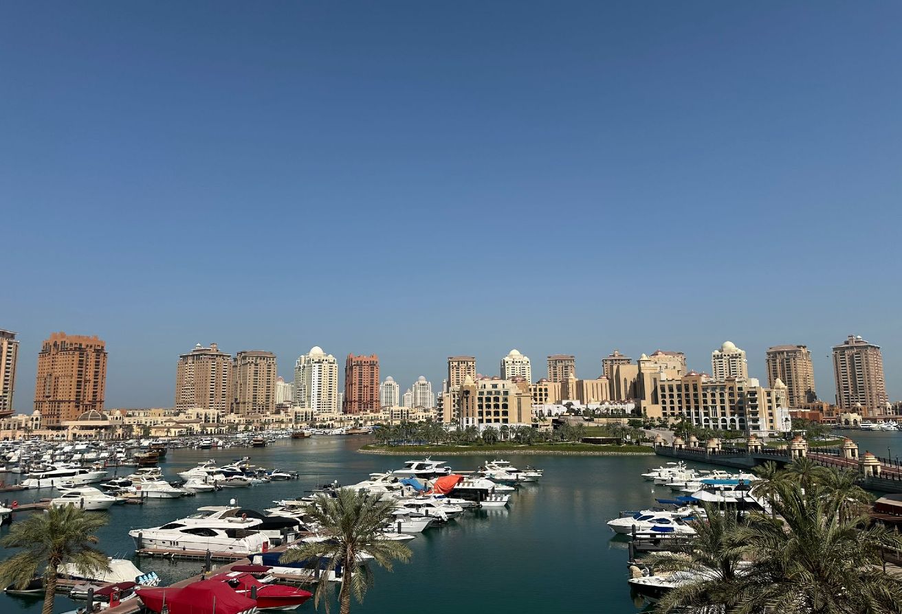 TRIPLEX TOWNHOUSE WITH MARINA VIEW IN PEARL thumbnail 20