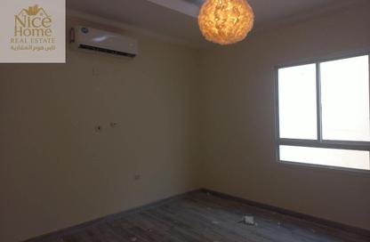 Villa - 7 - 7 for rent in Umm Abirieh - Al Shamal