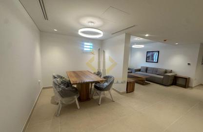 Apartment - 2 Bedrooms - 3 Bathrooms for rent in Corniche Road - Corniche Road - Doha