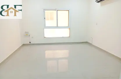 Apartment - Studio - 1 Bathroom for rent in Najma - Doha