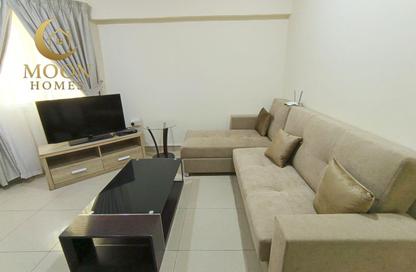 Apartment - 1 Bedroom - 2 Bathrooms for rent in Umm Ghuwailina 4 - Umm Ghuwailina - Doha