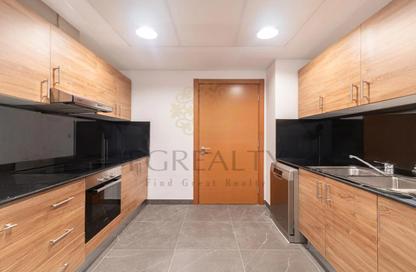Apartment - 2 Bedrooms - 3 Bathrooms for rent in West Bay Tower - West Bay - West Bay - Doha