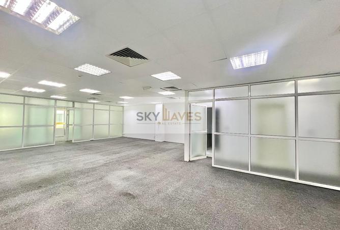 987890 - Property Image 2