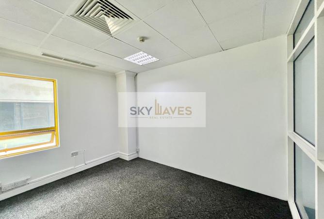 987890 - Property Image 3