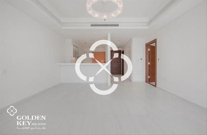 Apartment - 1 Bedroom - 2 Bathrooms for rent in Crystal Residence - Gewan Island - The Pearl Island - Doha