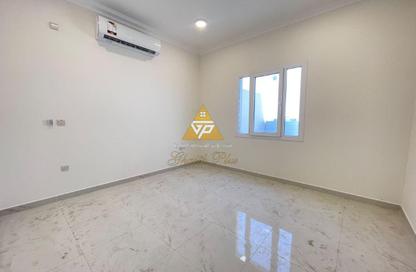 مجمع سكني - 6 - 7 للايجار في شارع المرخية - المرخية - الدوحة