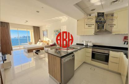 Apartment - Studio - 1 Bathroom for rent in Viva West - Viva Bahriyah - The Pearl Island - Doha