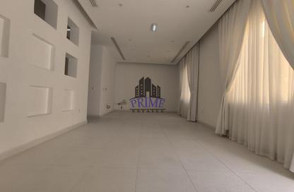 Villa - 4 - 4 for rent in Al Ebb - Al Kheesa - Umm Salal Mohammed
