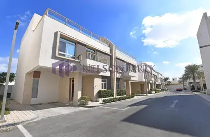 مجمع سكني - 3 غرف نوم - 4 حمامات للايجار في شارع الدانة - مريخ - المريخ - الدوحة