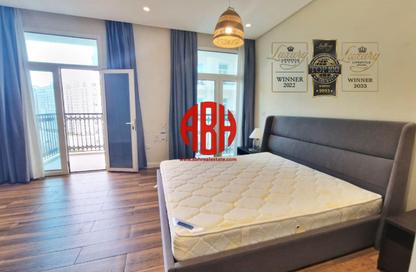 Apartment - 2 Bedrooms - 3 Bathrooms for rent in Floresta Gardens - Floresta Gardens - The Pearl Island - Doha