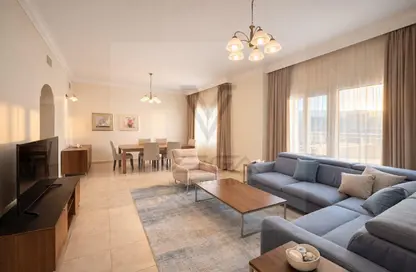 Apartment - 2 Bedrooms - 3 Bathrooms for rent in West Bay - West Bay - Doha