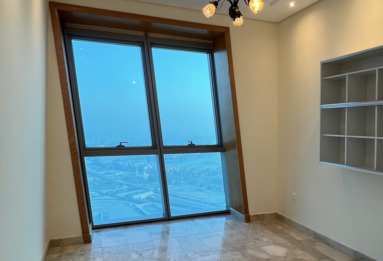 AMAZING 2BHK WITH FULLU SEA VIEW AND HIGH FLOOR thumbnail 5