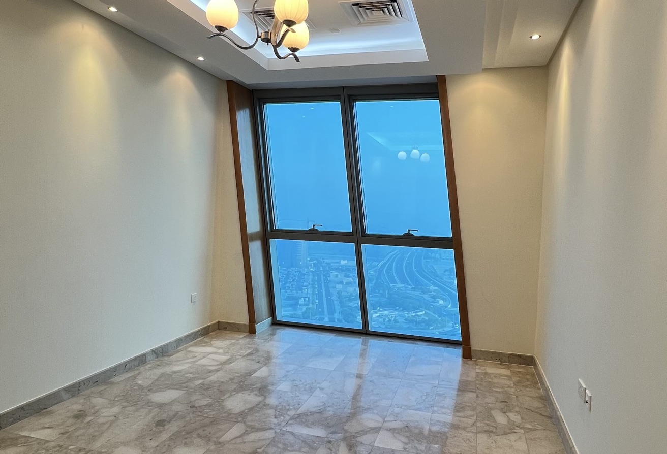AMAZING 2BHK WITH FULLU SEA VIEW AND HIGH FLOOR thumbnail 2