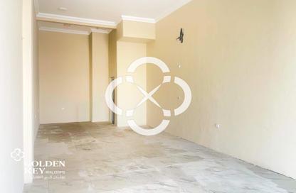 Shop - Studio - 1 Bathroom for rent in Madinat Khalifa South - Madinat Khalifa - Doha Shop - Studio - 1 Bathroom for rent in Madinat Khalifa South - Madinat Khalifa - Doha