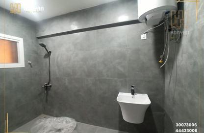 Apartment - 3 Bedrooms - 2 Bathrooms for rent in Al Mansoura - Al Mansoura - Doha