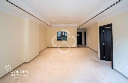 Apartment - 1 - 2 for rent in West Porto Drive - Porto Arabia - The Pearl Island - Doha