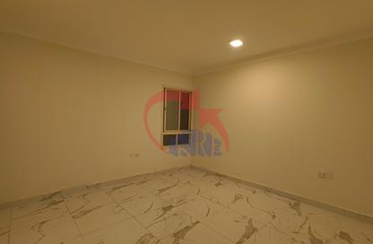 Apartment - 2 Bedrooms - 2 Bathrooms for rent in Old Al Ghanim - Al Ghanim - Doha