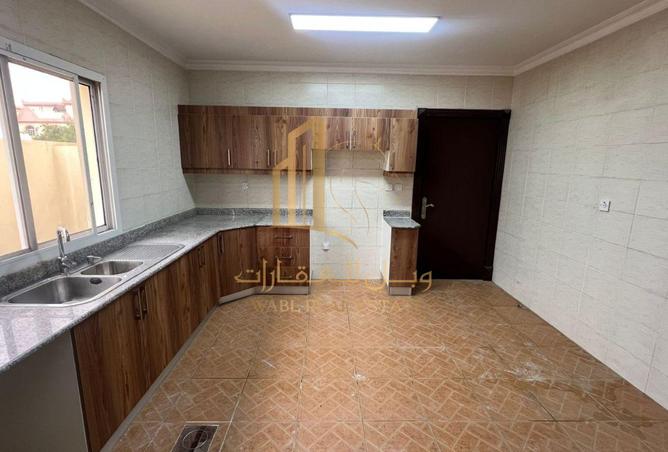 53571228 - Property Image 2