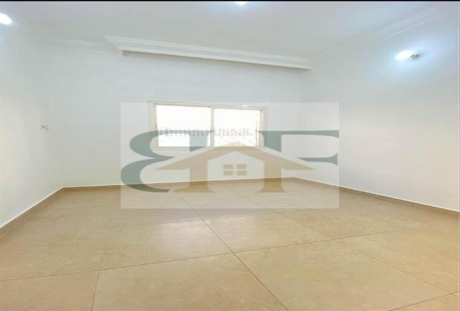 987488 - Property Image 2