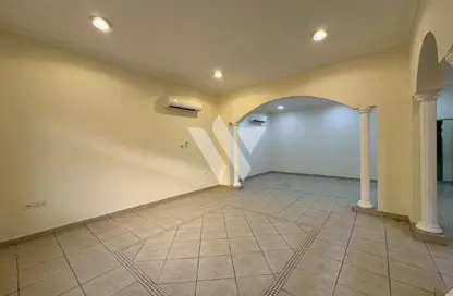 Compound - 4 Bedrooms - 4 Bathrooms for rent in Villa Verde - Muraikh - AlMuraikh - Doha
