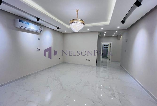 1025541 - Property Image 2