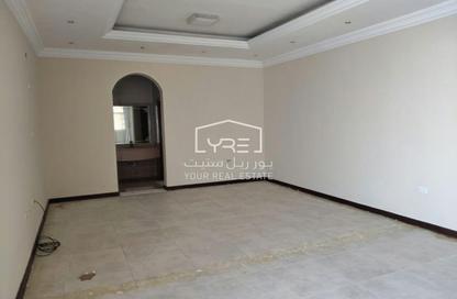 Villa - 6 - 7 for rent in Duhail Villas - Al Duhail - Doha