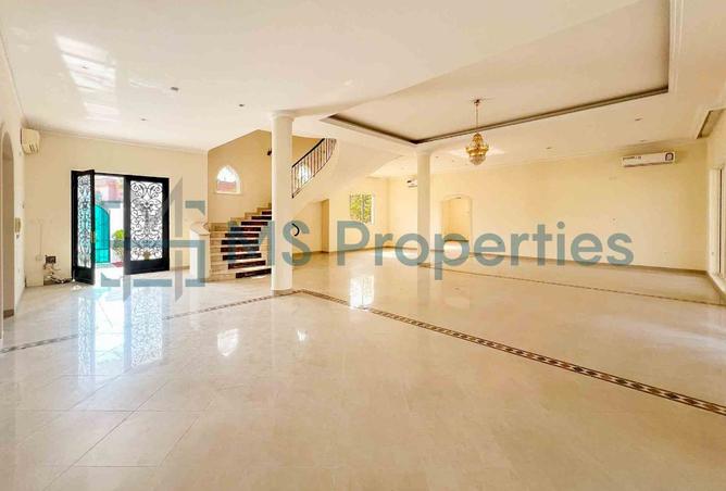 60225747 - Property Image 2