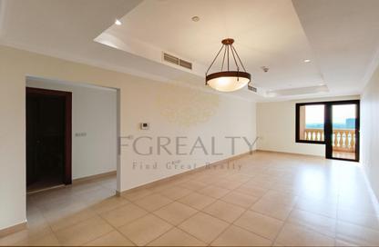 Apartment - 1 - 2 for sale in West Porto Drive - Porto Arabia - The Pearl Island - Doha