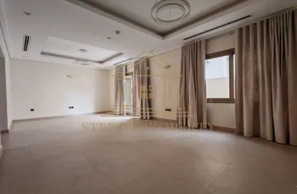 Villa - 4 Bedrooms - 4 Bathrooms for rent in Urwa Bin Masoud Street - Al Messila - Doha