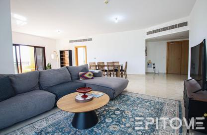 Apartment - 3 Bedrooms - 4 Bathrooms for sale in Piazza 2 - La Piazza - Fox Hills - Lusail