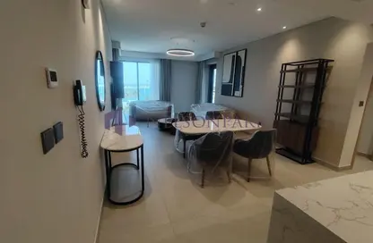 شقة - غرفة نوم - 2 حمامات للايجار في لوسيل ريسيدينس - منطقة المارينا - الوسيل