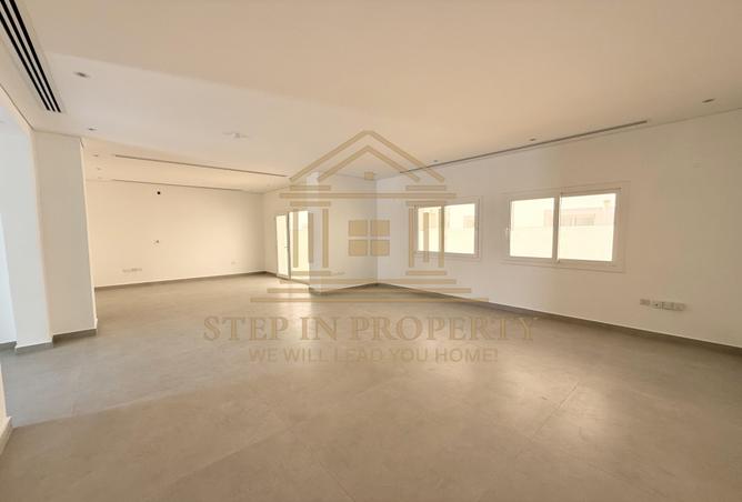 55678663 - Property Main Image
